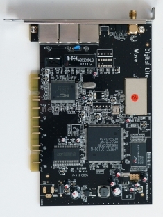 Foxconn Cinema Deluxe - Nata per gli HTPC 3. Digital Life Wave Router PCI Card 2