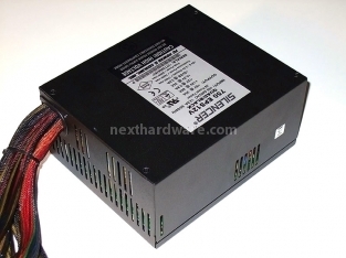 Pc Power&Cooling Silencer 750 Quad 2. Visto da vicino 2