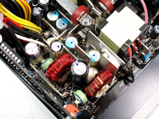 Antec High Current Pro 1200W : Anteprima Italiana 6. Interno: Componentistica & Layout (BOTTOM) 9