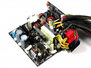 Antec High Current Pro 1200W : Anteprima Italiana 6. Interno: Componentistica & Layout (BOTTOM) 5