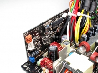 Antec High Current Pro 1200W : Anteprima Italiana 6. Interno: Componentistica & Layout (BOTTOM) 11
