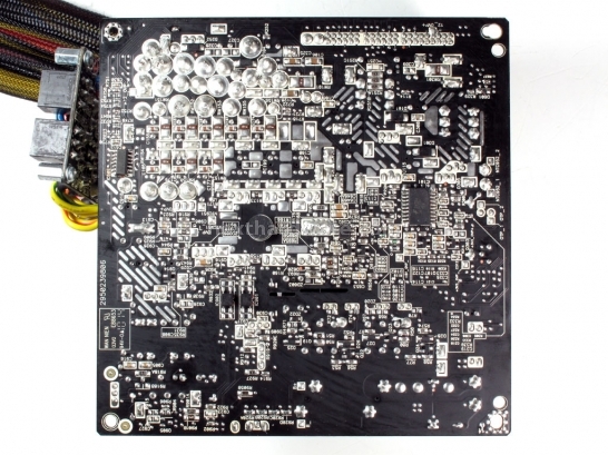 Antec High Current Pro 1200W : Anteprima Italiana 6. Interno: Componentistica & Layout (BOTTOM) 12
