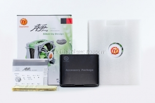 Prolimatech Super Mega, Thermaltake Jing, Thermalright Silver Arrow 3.Packaging e bundle - Thermaltake Jing 3