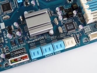 Gigabyte GA-890FXA-UD7 e GA-890GPA-UD3H 2. Gigabyte GA-890GXA-UD3H 6
