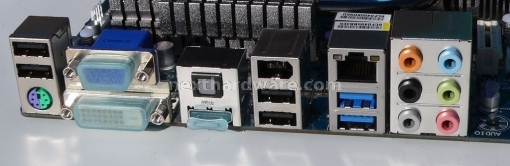 Gigabyte GA-890FXA-UD7 e GA-890GPA-UD3H 2. Gigabyte GA-890GXA-UD3H 5