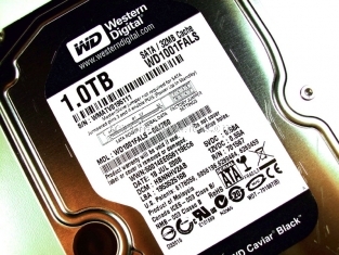 Western Digital Caviar Black 1000 Gbyte 2. Visto da vicino 3