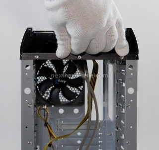 Aerocool VX-e PRO 4.Montaggio ventole sul top 3