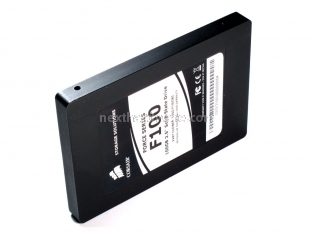 Corsair Force Series F100 2. SSD visto da vicino 3