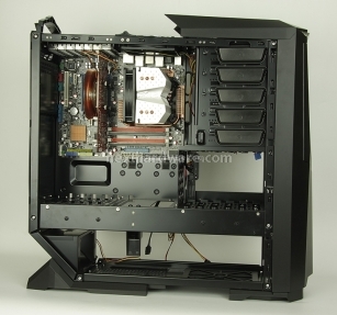 SilverStone Raven RV01 - Anteprima Italiana 9.Montaggio componenti 2