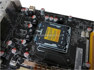 Asus P5N7A-VM: formato uATX, socket 775 2- Board layout 2