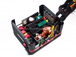 ThermalTake ToughPower Grand 650W 3. Interno: come è fatto 2
