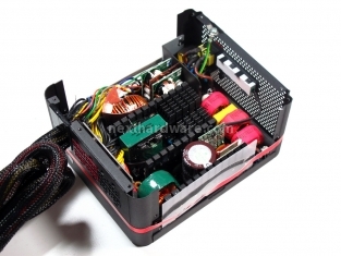 ThermalTake ToughPower Grand 650W 3. Interno: come è fatto 3