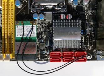 Mini ITX RoundUP DFI, Zotac, Sapphire 2. Zotac H55-ITX 4