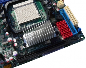 Mini ITX RoundUP DFI, Zotac, Sapphire 3. Sapphire Pure Mini 785G AM3 4
