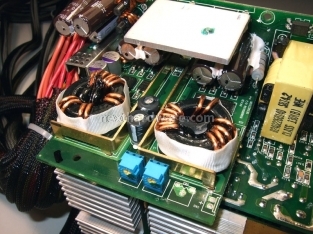 Pc Power&Cooling TURBO-COOL 1200w 5. Interno: 2 Componentisctica & Layout 6