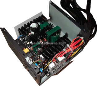 Corsair TX750W 3. Interno 1