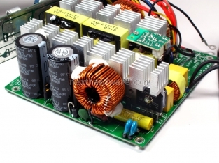 Fractal Design Newton R2 1000W 3. Interno: Componentistica & Layout 3