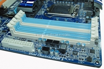 Gigabyte GA-P55-UD6 3