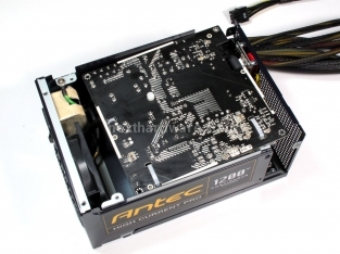 Antec High Current Pro 1200W : Anteprima Italiana 4. Interno: Come è fatto 3