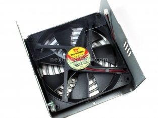 ThermalTake ToughPower XT 875Watt 4. Interno: Dissipatori & Ventole 3