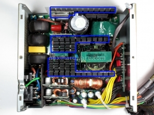 ThermalTake ToughPower XT 875Watt 4. Interno: Dissipatori & Ventole 2
