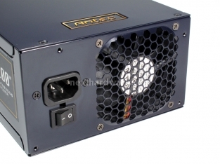 Antec High Current Pro 1200W : Anteprima Italiana 3. Visto da vicino 4