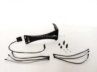 Corsair AirFlow Pro & Dominator DHX+: Memorie sempre sotto controllo 2. Corsair AirFlow: out of the box 1