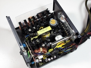 Antec TruePower 750w 3. Interno: Componentistica & Layout 2