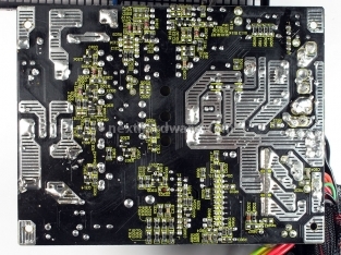 Antec TruePower 750w 3. Interno: Componentistica & Layout 3