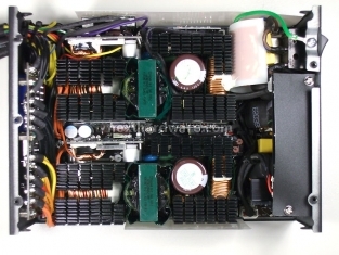 Antec High Current Pro 1200W : Anteprima Italiana 1. Single Rail o Multi Rails? 2