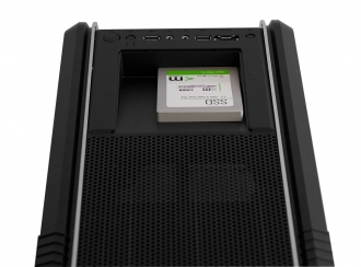 Cooler Master CM 690 II Advanced 3.Visto da vicino - Esterno II 3
