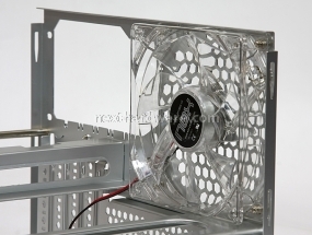 NOX  Case Cube e Alimentatore Pulsar 650W. 3.Out of the box - NOX CUBE 10