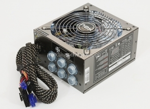 NOX  Case Cube e Alimentatore Pulsar 650W. 4.Out of the box - NOX PULSAR 650W 1