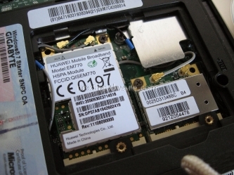 Gigabyte Booktop M1022G 4. Uno sguardo all'interno 4