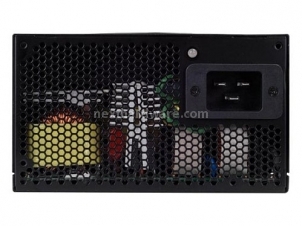 Recensione Silverstone Strider ST1500 4