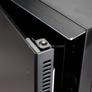 Lian Li PC-B10 5