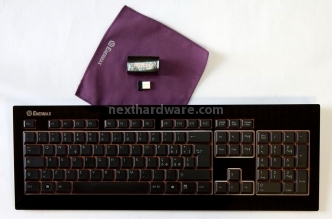 Enermax Acrylux - tanta eleganza in 9,2 mm di spessore 1.Imballo ed accessori 5