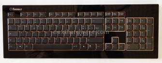 Enermax Acrylux - tanta eleganza in 9,2 mm di spessore 3.Vista da vicino 1