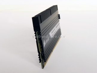 Corsair AirFlow Pro & Dominator DHX+: Memorie sempre sotto controllo 5. Corsair Dominator DHX+ CMP4GX3M2C1600C7 3