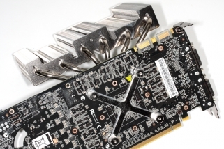 Thermalright Spitfire & VRM-R5 6.Montaggio - Nvidia GTX 480 7