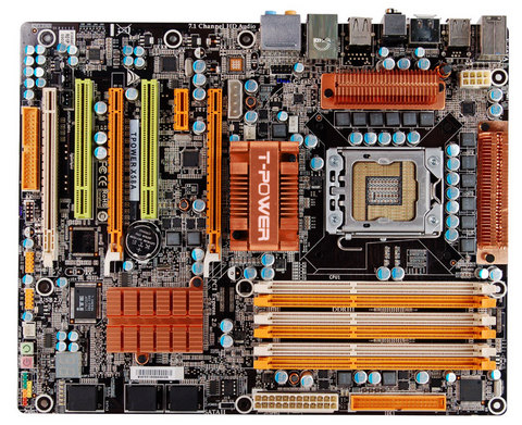 [CEBIT] Biostar lancia la Tpower X58a 1