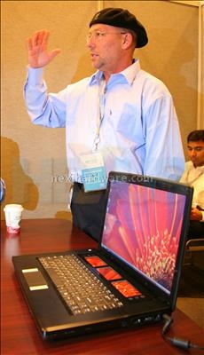 Notebook con 4 display 5