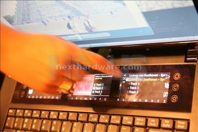 Notebook con 4 display 4