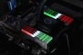 Ben otto moduli da 16GB l'uno con i quali assemblare un vero e proprio Dream PC ...
