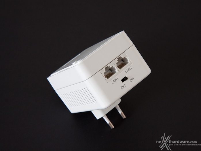 Sitecom WLX-5100 Extender & LN-555 Homeplug 6. Sitecom LN-555 - Visto da vicino 7