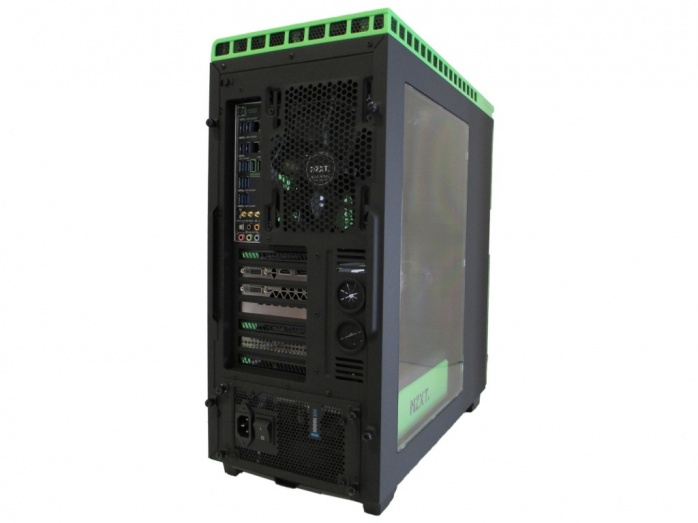 NVIDIA GeForce GTX BATTLEBOX 1. Esterno e componenti interni 4