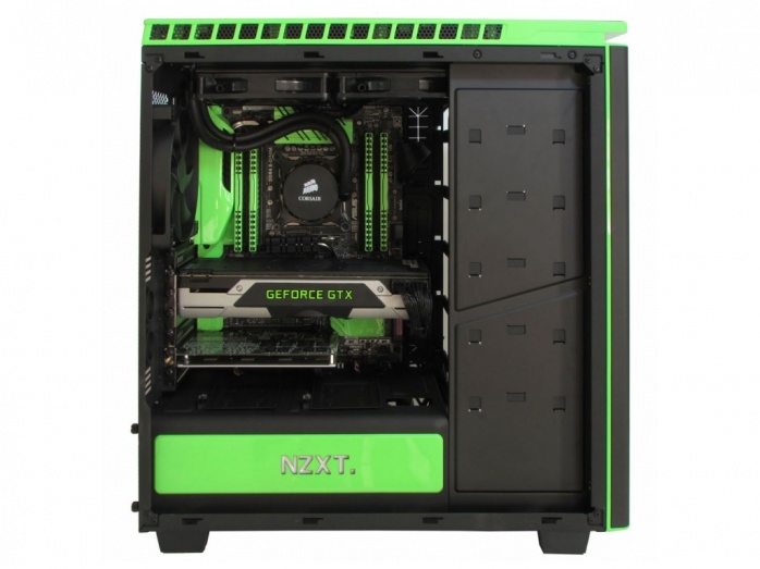 NVIDIA GeForce GTX BATTLEBOX 1. Esterno e componenti interni 2