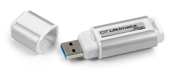 Kingston presenta il suo primo Flash Drive USB 3.0 1