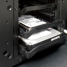 Xigmatek presenta il cabinet mid tower Pantheon  6