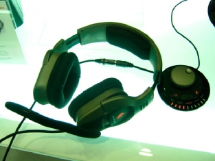 CeBIT 2011,  Cooler Master presenta le cuffie CM Storm Sirus 2